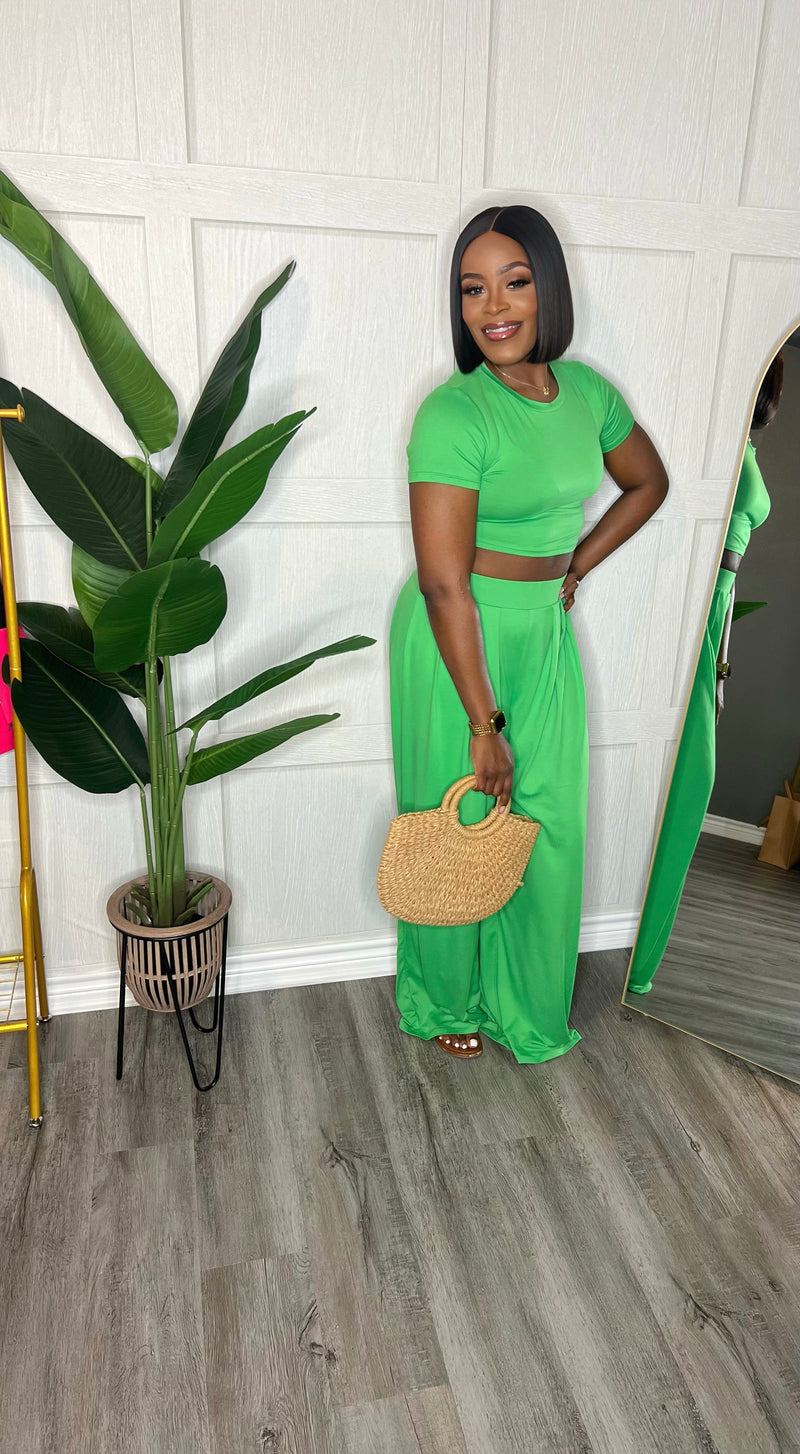 The “Sienna” Set-Kelly Green