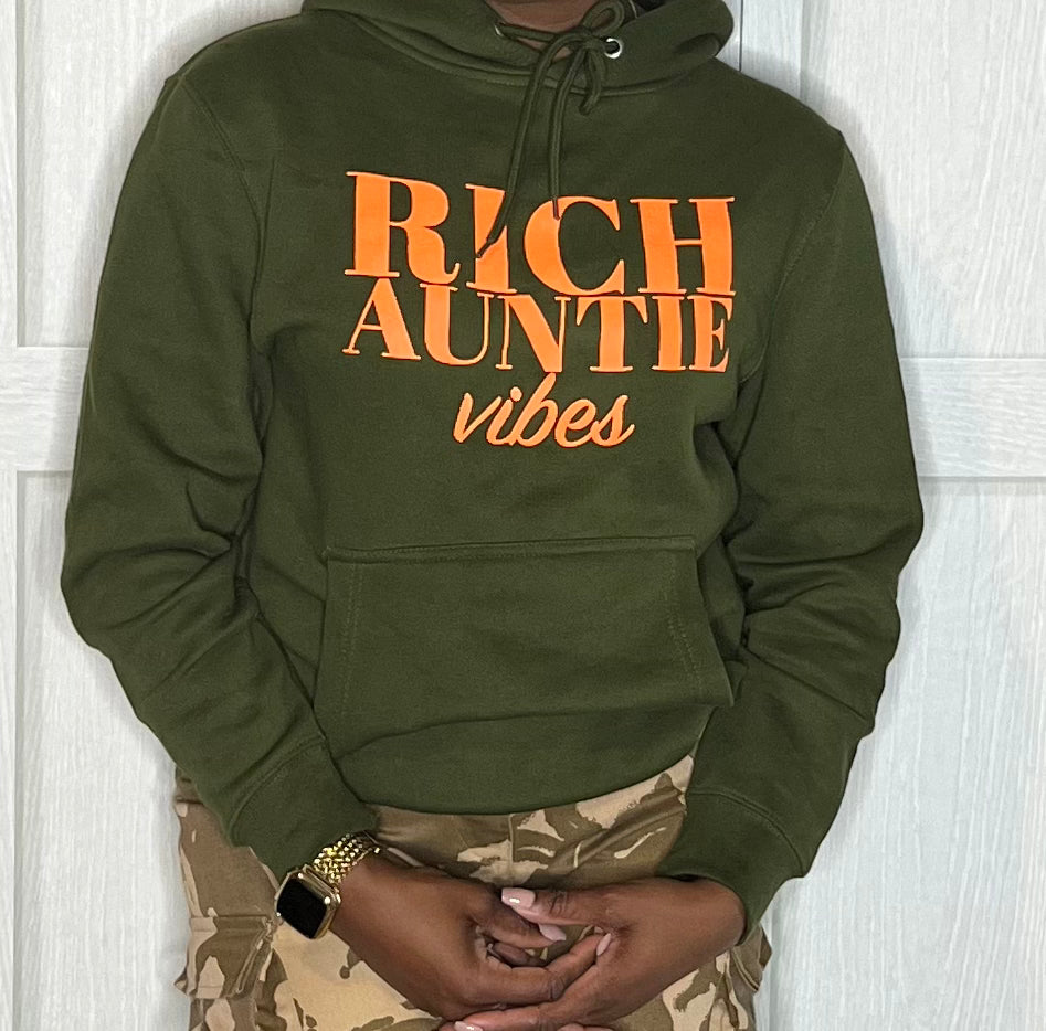 Rich Auntie Vibes Hoodie-Olive Green🤑